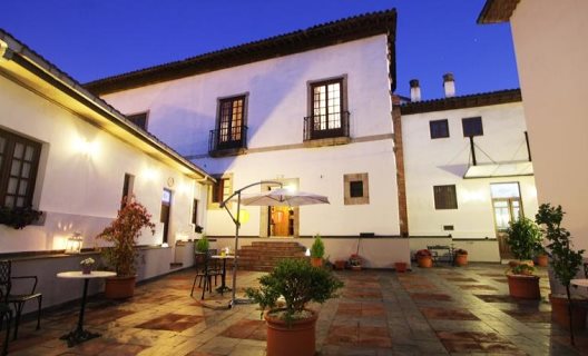 Hotel Casona Del Busto