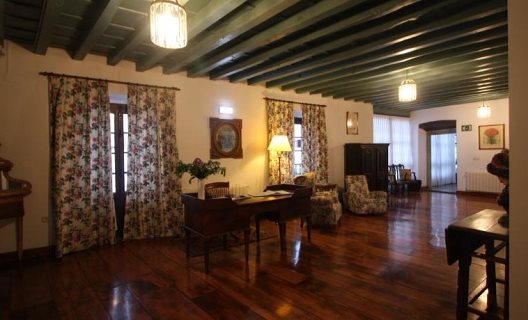 Hotel Casona Del Busto