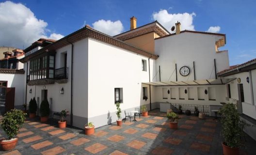 Hotel Casona Del Busto