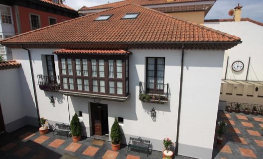 Hotel Casona Del Busto