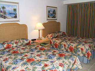 Hotel Castaways Resort & Suites