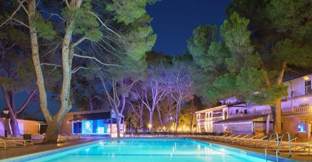Hotel Castell Dels Hams