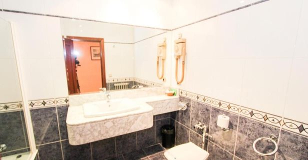 Hotel Castellano Centro