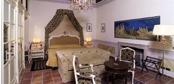 Hotel Castello Di Leonina