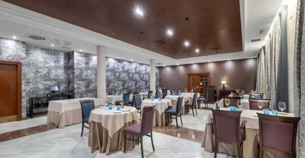 Hotel Castilla Termal Solares