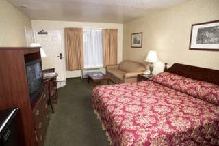 Hotel Castle Inn And Suites
