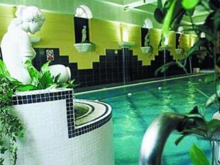 Hotel Castle & Leisure Centre