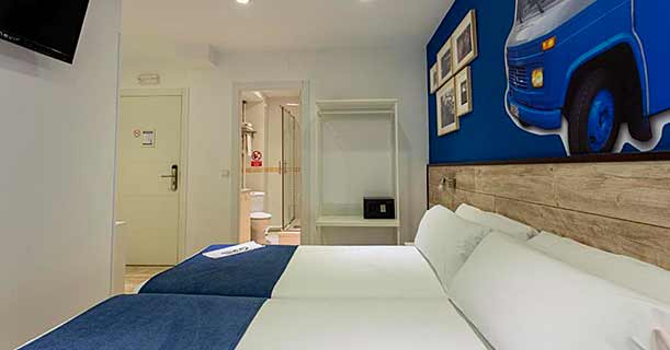 Hotel Casual Blue