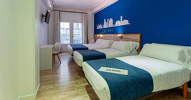 Hotel Casual Blue