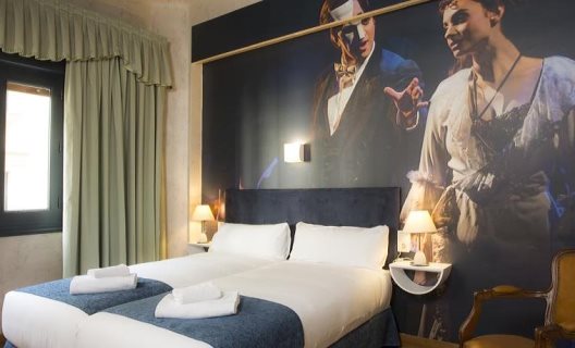 Hotel Casual Del Teatro Madrid