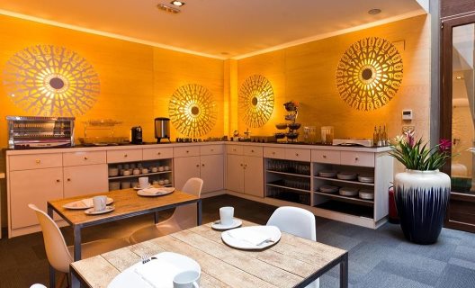 Hotel Casual Ilbira Granada