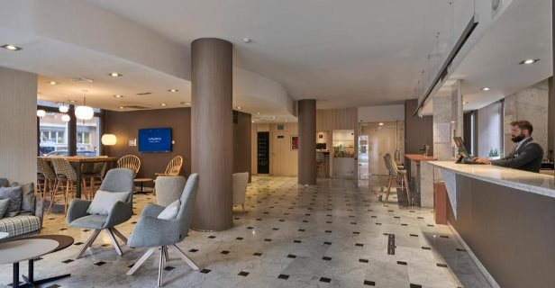 Hotel Catalonia Bristol