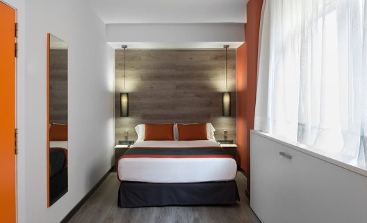 Hotel Catalonia Mikado