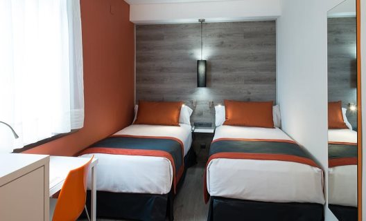 Hotel Catalonia Mikado