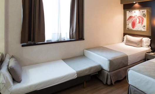 Hotel Catalonia Mikado