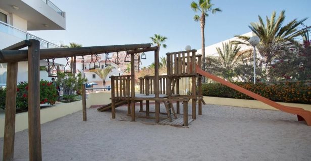 Hotel Catalonia Oro Negro