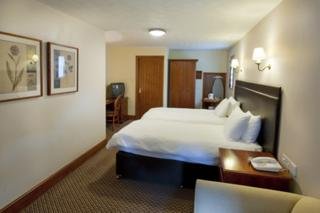 Hotel Cedars Inn