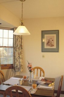Hotel Centennial Inn Suites