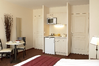 Hotel Cerise Chatou
