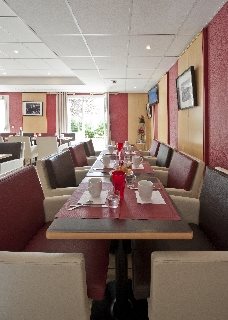 Hotel Cerise Chatou