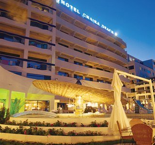 Hotel Chaika Beach