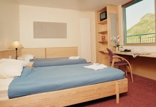 Hotel Chancellors Court