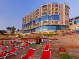 Hotel Charisma De Luxe