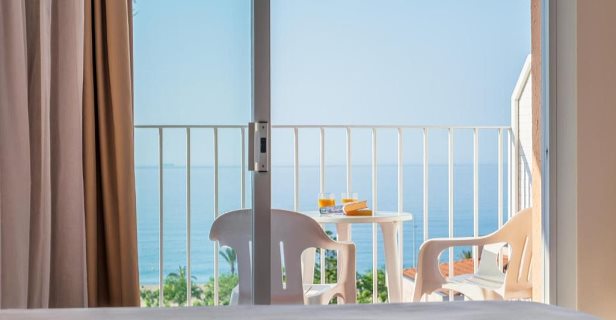 Hotel Checkin Catalonia