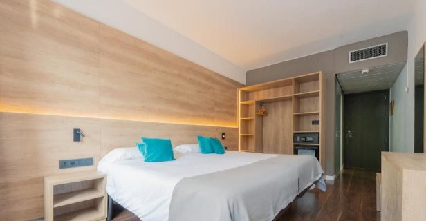 Hotel Checkin Flamingo Estartit