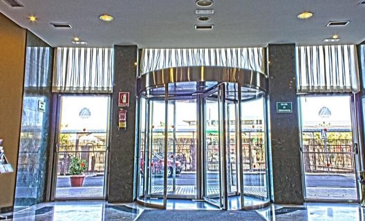 Hotel Checkin Madrid Parla