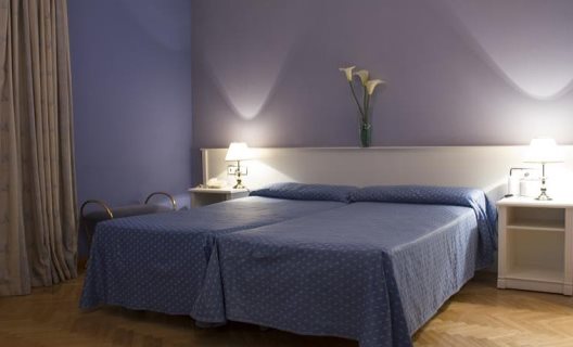 Hotel Checkin Madrid Parla