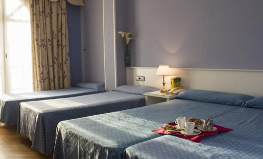 Hotel Checkin Madrid Parla