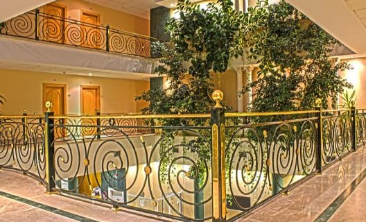 Hotel Checkin Madrid Parla