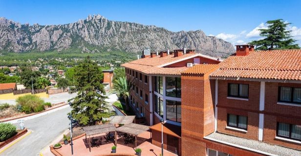 Hotel Checkin Montserrat