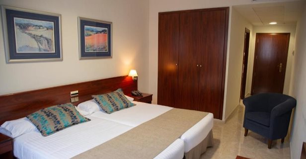 Hotel Checkin Valencia Ciscar