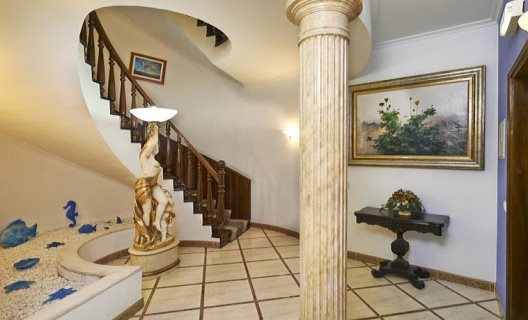 Hotel Cheerfulway Bertolina Mansion