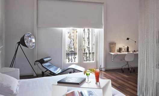 Hotel Chic & Basic Born
