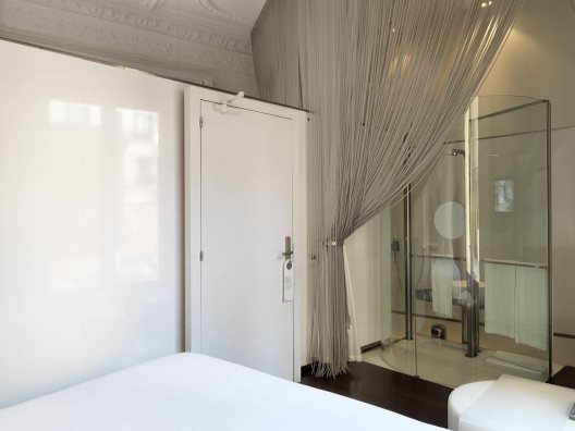 Hotel Chic & Basic Born