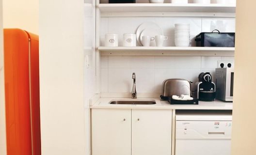 Hotel Chic & Basic Tallers