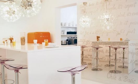 Hotel Chic & Basic Tallers