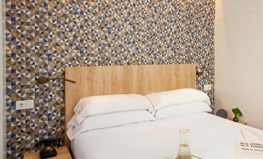Hotel Chic & Basic Velvet