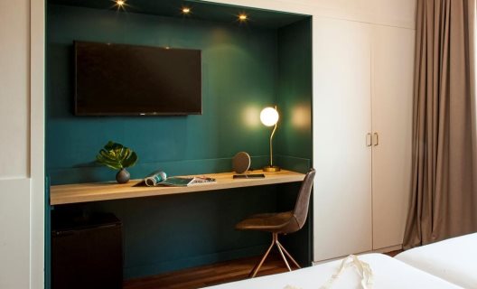 Hotel Chic & Basic Velvet