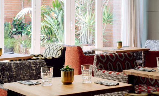 Hotel Chic & Basic Velvet
