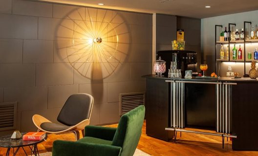 Hotel Chic & Basic Velvet