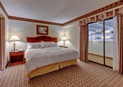 Hotel Clarion, A Roberts