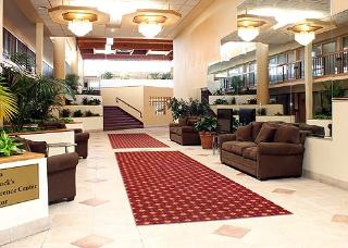 Hotel Clarion And Conference Center
