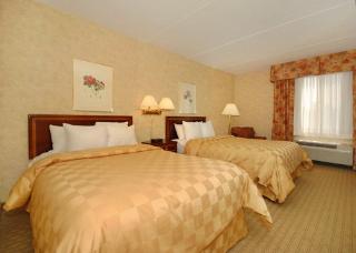 Hotel Clarion And Conference Center