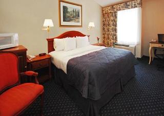 Hotel Clarion & Conference Center