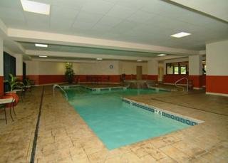 Hotel Clarion & Conference Center