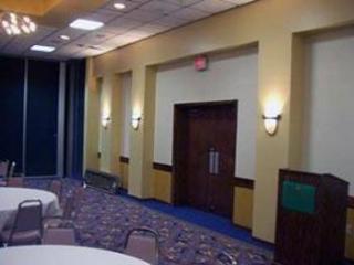 Hotel Clarion Hotel & Conference Center